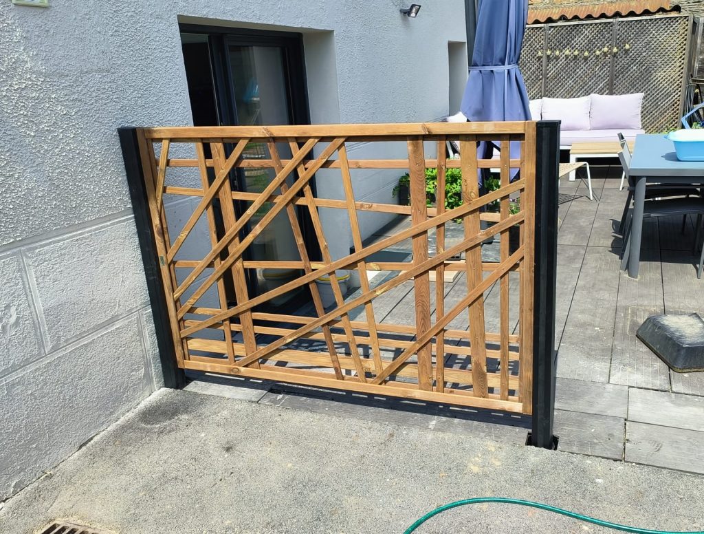 Lancelot Travaux - Pose Claustra bois